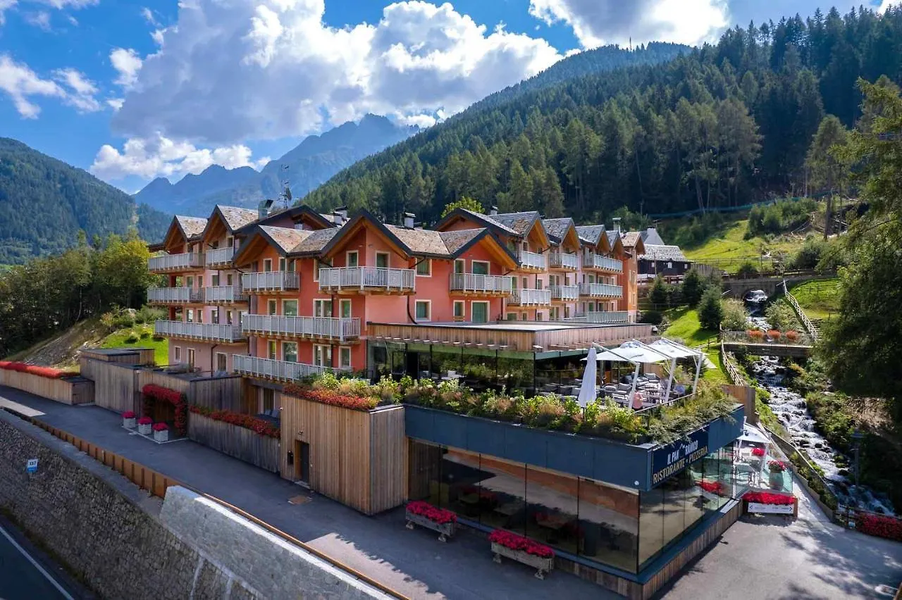 Residence Adamello Resort Ponte Di Legno 4*,  Itálie